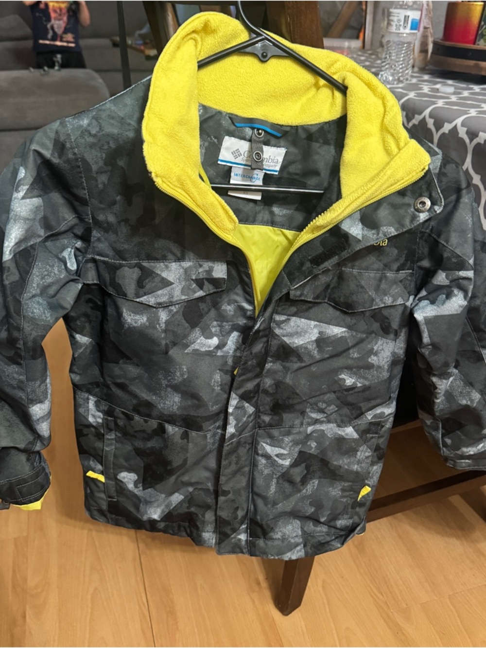 Columbia Kids/boys Black Camo Jacket with Yellow Lining